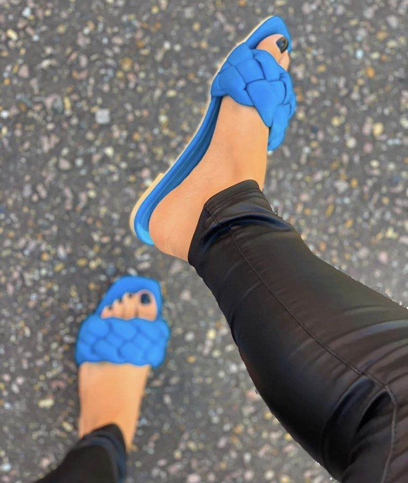 Diamond Strap Flat Slide Sandals – Beach Rhinestone Slides