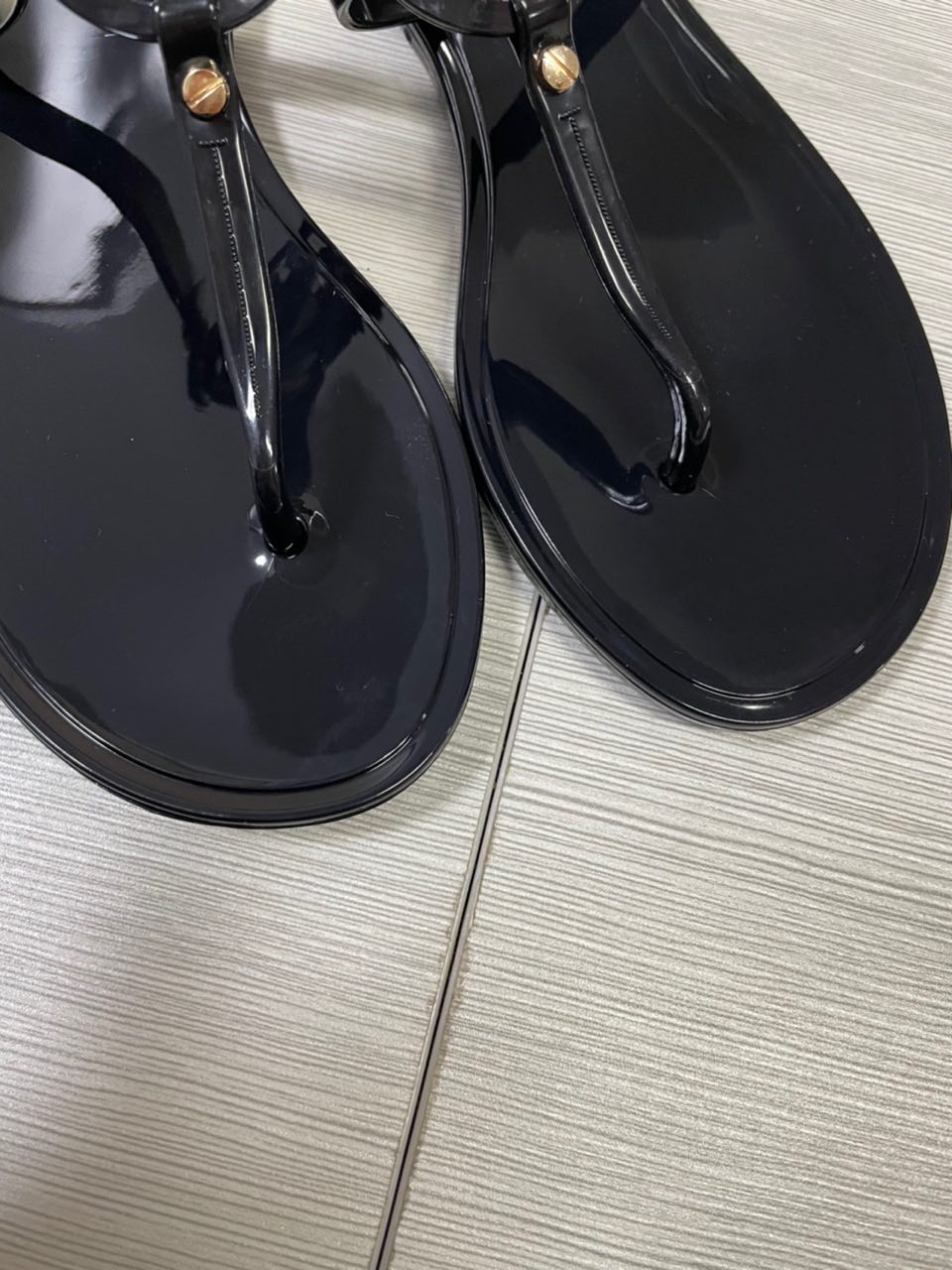 PVC Beach Flip Flops – Lightweight Summer Slippers