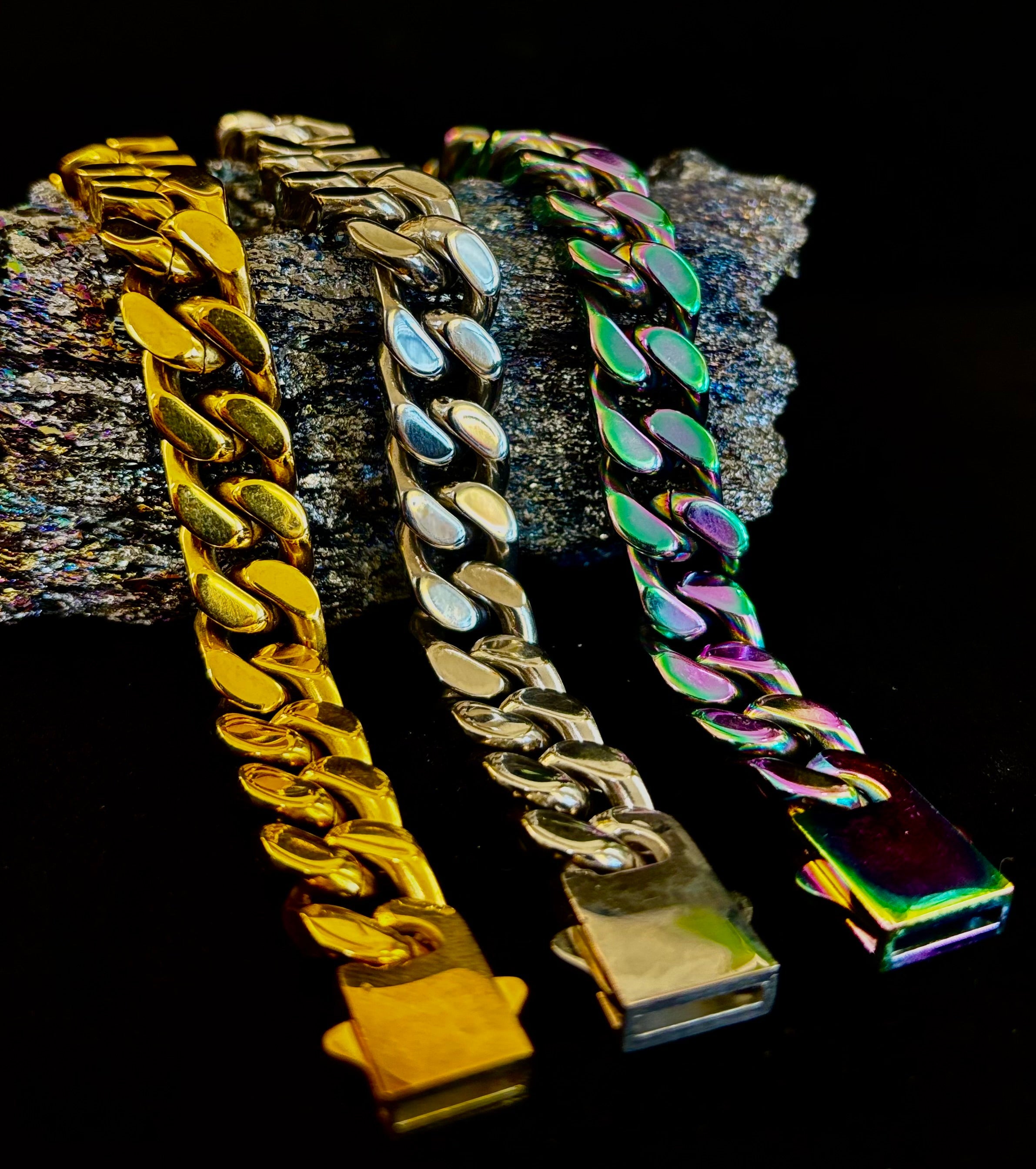 22cm Titanium Steel Cuban Link Bracelet – Silver, Gold & Rainbow