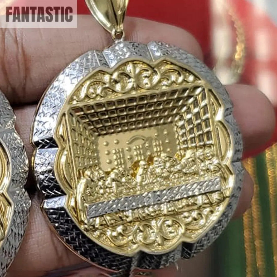 Rounded The Last Supper Pendant | 14K Gold medium size