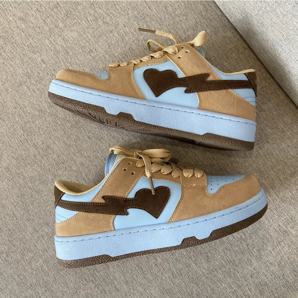 Retro Heart Pattern Skateboard Shoes — Y2K Fashion Sneakers
