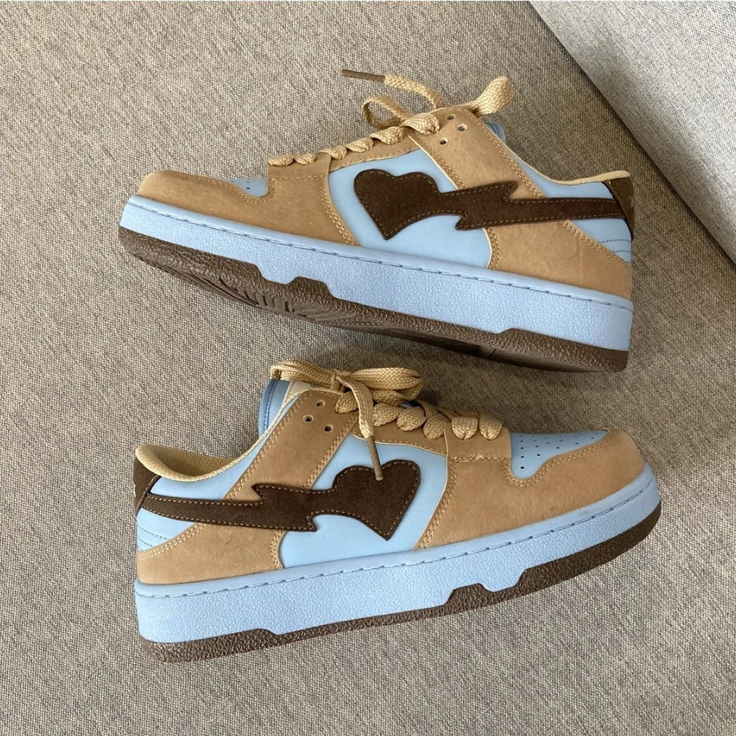 Retro Heart Pattern Skateboard Shoes — Y2K Fashion Sneakers