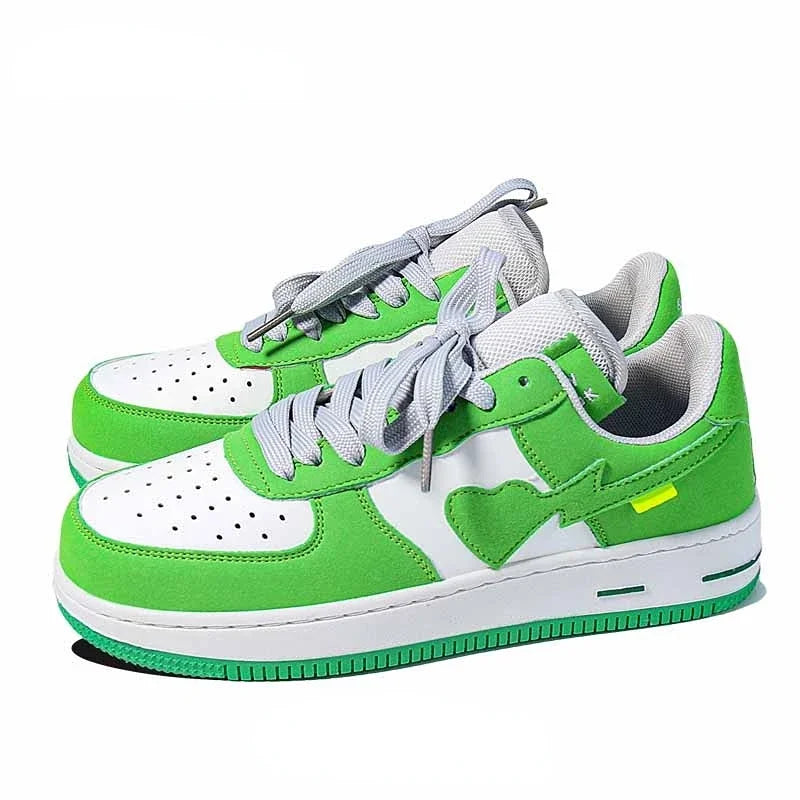 Retro Heart Pattern Skateboard Shoes — Y2K Fashion Sneakers