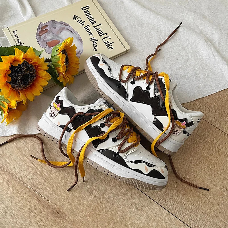 Retro Heart Pattern Skateboard Shoes — Y2K Fashion Sneakers